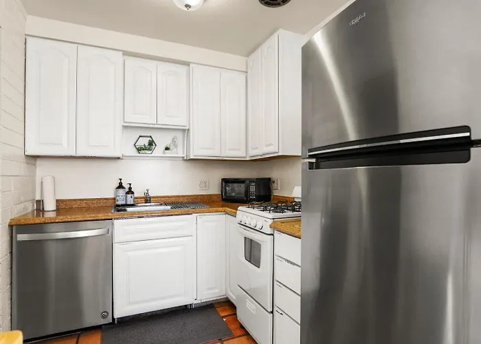 Pinchot Dos - Old Town Apartment